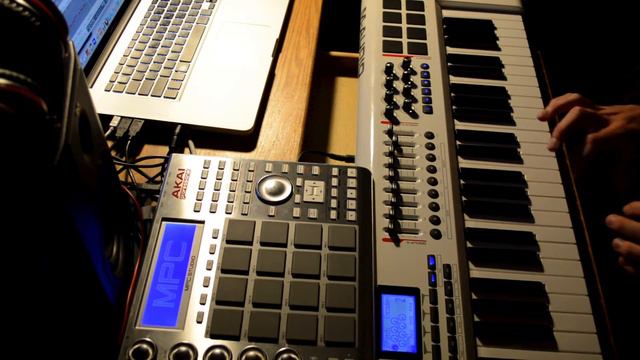 Evan Lerner - Simple Beat смотреть онлайн