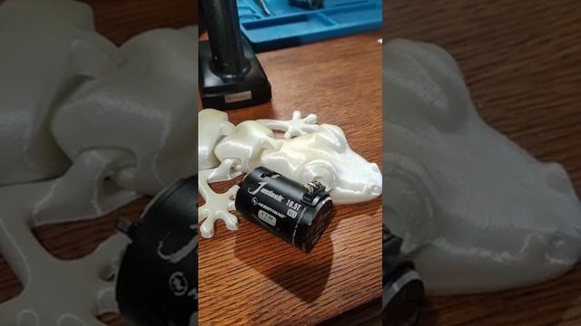 Какой движок лучше❓ К или БК ? #будьпервым #кружок #цмит #пилот #пик #беспилотник смотреть онлайн