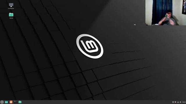LINUX MINT VS MANJARO! Which is better? смотреть онлайн