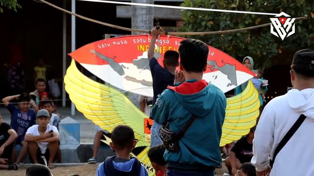 ikut lomba layangan dapat juara Sido Madang woo 😆 di desa nongkodono Ponorogo смотреть онлайн
