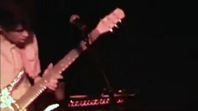 Planet Earth - Elephant Walkers смотреть онлайн