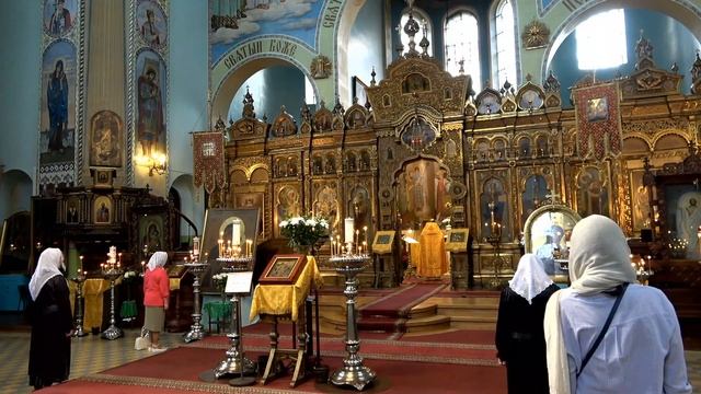 Божественная литургия в Неделю 1-ю по Пятидесятнице. Всех святых 14.06.2020 смотреть онлайн