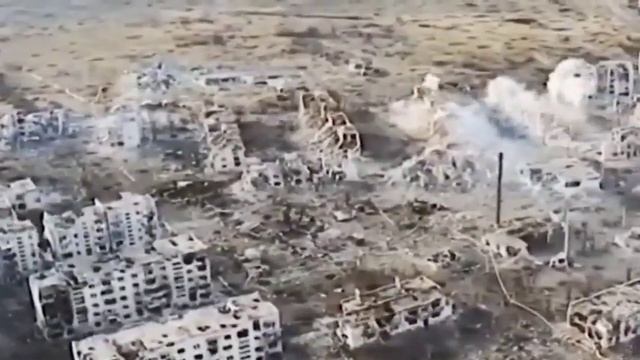 Разрушенная Марьинка в Донецкой области смотреть онлайн