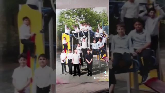 Венетка 2021 года. Я окончила 4 класс!!! *Показала венетку* смотреть онлайн