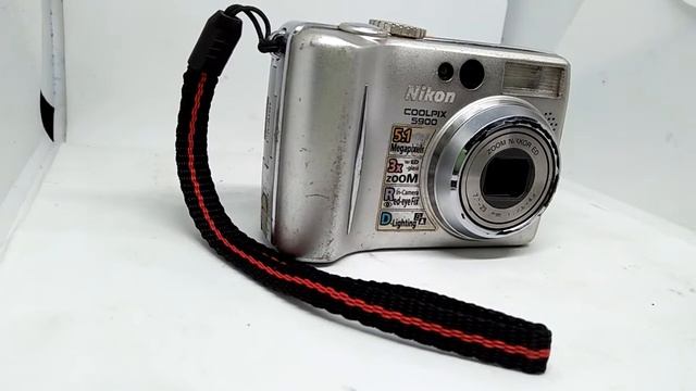 Kamera Nikon Coolpix 5900 смотреть онлайн