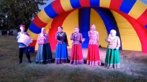 Ансамбль народной песни "Малиновка"- "Шла я берегом" (сл. Н. Федорович, муз. А. Бардина)