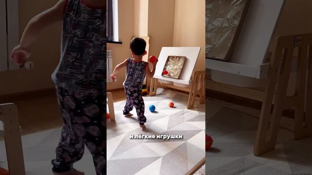 Растущий стол и идеи игр с ним! #монтессоридома #детскаямебель #растущийстул #мелкаямоторика смотреть онлайн