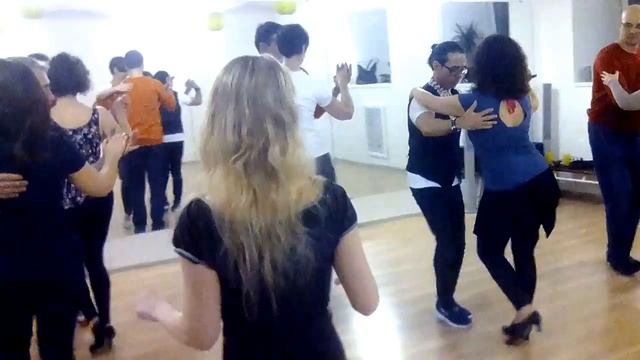 Бачата с Чино: контакт и ведение в паре - Kiko Rodriguez "Recuerdo Tus Ojos" смотреть онлайн