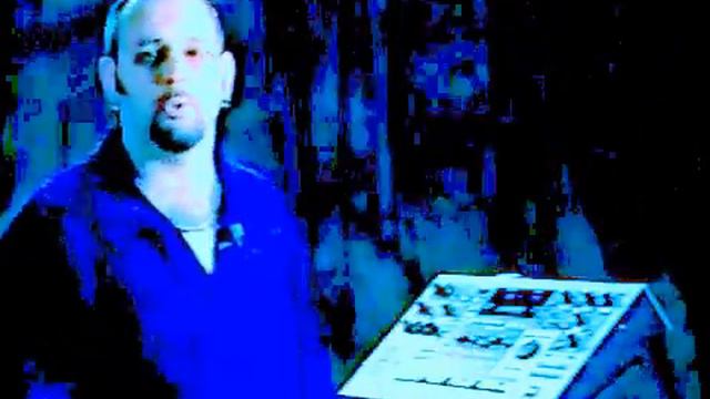 Roland MC-505 + Yamaha PSS-680 + Ibanez ES2 + Roland JP-8080 смотреть онлайн