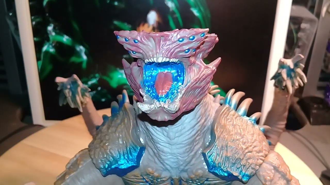 Vinyl Kaiju! 2018 Bandai Shrikethorn Sofvi Spirits from Pacific Rim: Uprising. смотреть онлайн