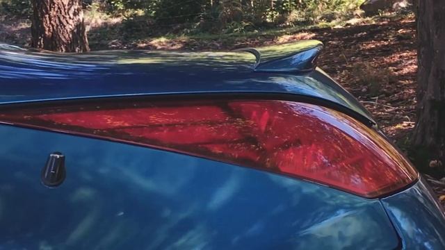 Blue Nissan 350Z  Fairlady Z
