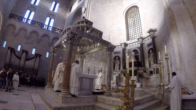 ➀ Giovedì Santo - Messa in Coena Domini 13 Aprile 2017 Basilica San Nicola – Bari смотреть онлайн