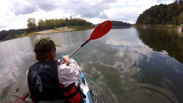 Trying out new Feelfree Kayak and Lost a Big One смотреть онлайн