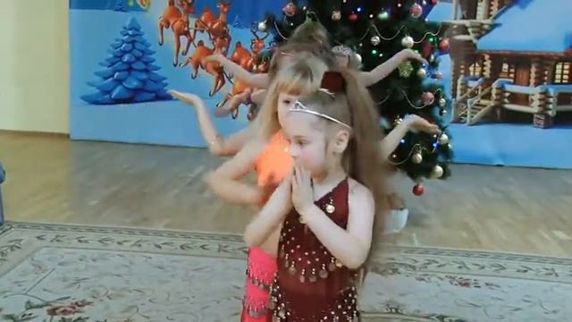 Новогодний утренник 2017 2018год Детский сад№104 г Гродно, 10 группа смотреть онлайн