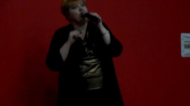 Поёт Людмила Иволга "Аромат Уходящего Лета" Авторская смотреть онлайн