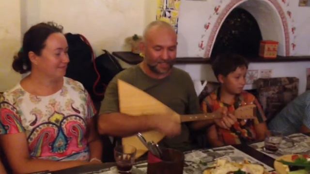 В ресторане русская Балалайка смотреть онлайн