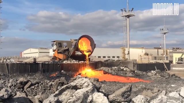 БМЗ. Слив доменного шлака смотреть онлайн
