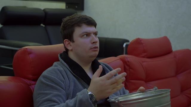 КОРОЧЕ ГОВОРЯ, САМЫЙ УМНЫЙ ДОМ смотреть онлайн