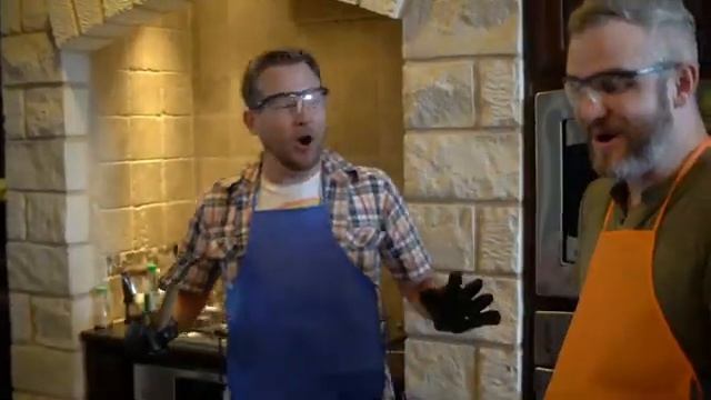 ❄️ Жидкий азот дома – что может быть опаснее? [Modern Rogue] смотреть онлайн