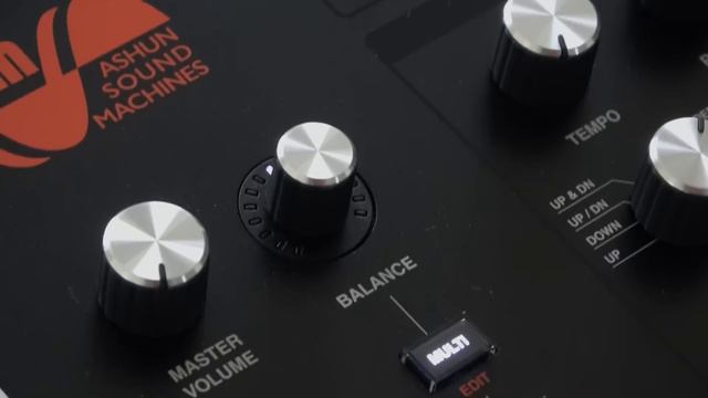 ASM HYDRASYNTH - First Impressions, Overview And Demo
