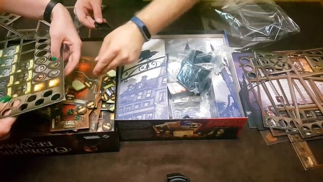 Распаковка (Unpacking) I Настольной Игры "Особняки Безумия" 2-ая редакция. смотреть онлайн