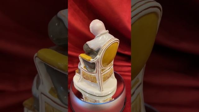 Статуэтка фарфоровая ЛФЗ «Коробочка» смотреть онлайн
