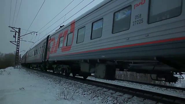 Электровоз ЭП2К-060 с поездом №124В Белгород — Новосибирск