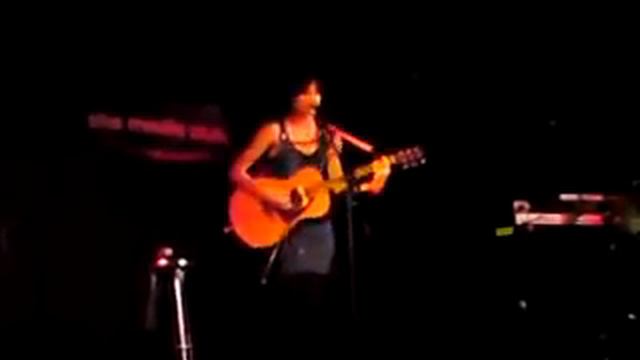 Priscilla Ahn - Empty House смотреть онлайн