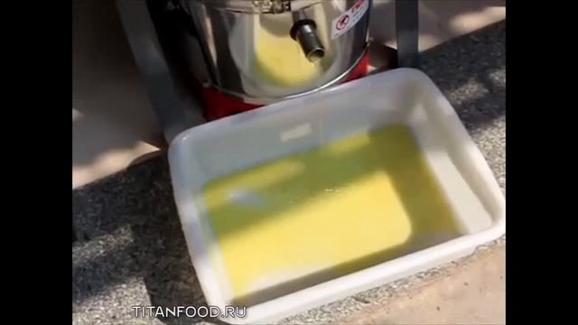 Получение имбирного сока при помощи установки Titan смотреть онлайн