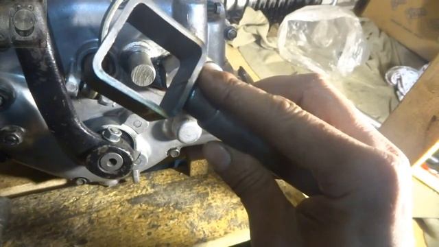 И еще одна хитрость при сборке коробки Урала(финальная). смотреть онлайн