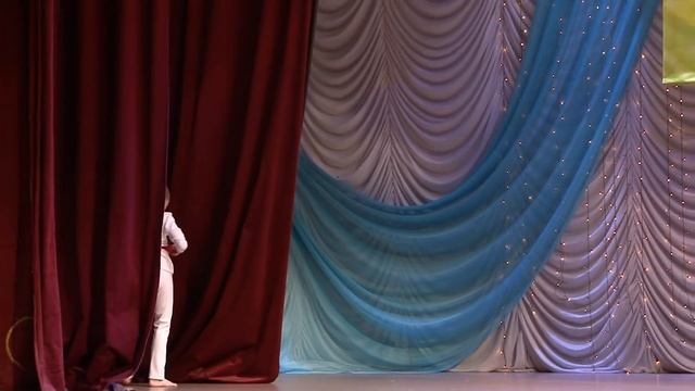 Студия танца "Антарио". Данилович Арина "Шаткий мир" смотреть онлайн