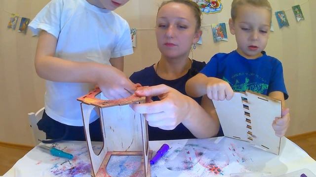 КОРМУШКА для птиц своими руками. Раскрашенная ВОЛШЕБНЫМИ ФЛОМАСТЕРАМИ «Magic markers» смотреть онлайн
