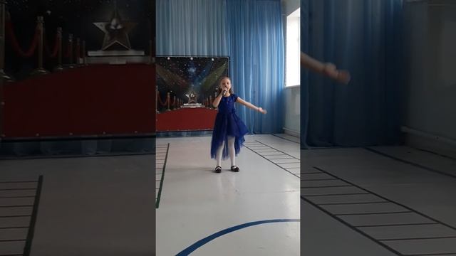 Сильченкова София " Нас бьют мы летаем" смотреть онлайн