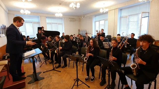 Учебный биг-бэнд ГБПОУ г.Москвы "Академия джаза", руководитель - Мельников Д.А. смотреть онлайн