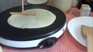 Блины на электроблиннице GFgril GFC-B300 Slim. Масленица.