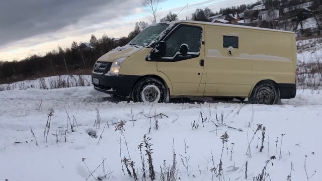 Форд транзит дизель полный привод 4х4 работа по легкому снегу. AWD Transit In The Snow смотреть онлайн