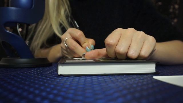 АСМР | Библиотека | Звуки Книг | Тихий Шёпот | Asmr | Library | Inaudible Whispering смотреть онлайн