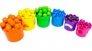 Учим Цвета и ищем сюрпризы в Разноцветных Корзинках