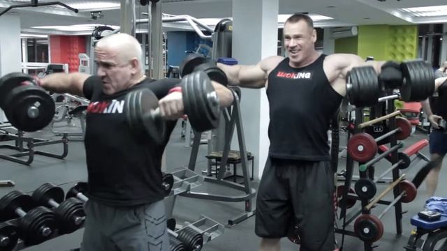 Тренировки в фитнес клубе "Спортзавод" [ШОKING] смотреть онлайн