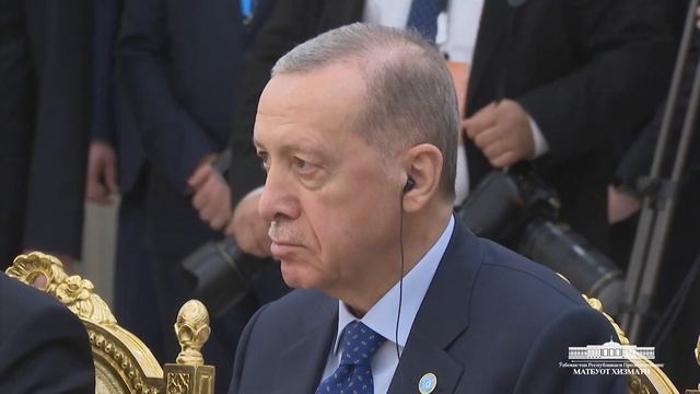 Президент Шавкат Мирзиёевга Туркий дунёнинг олий орденини тантанали топшириш маросимида смотреть онлайн