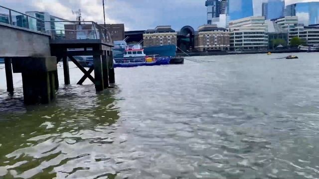 London Bridge and Tower Bridge Full Tour | Tower Bridge Visit | Pakistani Lifestyle in London смотреть онлайн