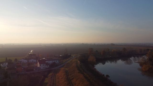 SBALORDITIVO...POTENSIC 4k contro DJI MINI 2 смотреть онлайн