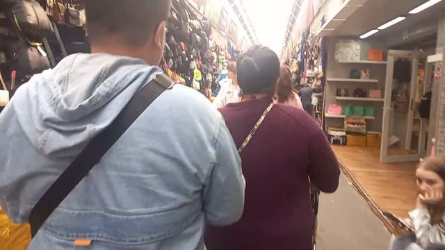 ПРОГУЛКА ПО 23 ЛИНИИ рынка "Садовод"! ЦВЕТНЫЕ, ОДНОТОННЫЕ, СОЛОМЕННЫЕ ЖЕНСКИЕ АКСЕССУАРЫ! смотреть онлайн