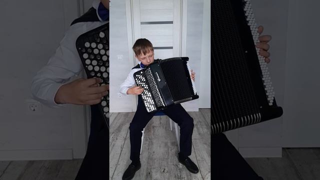 Кулаков Матвей, 9 лет, баян смотреть онлайн