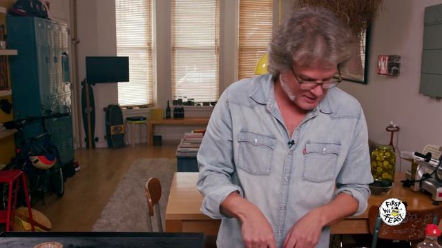 How To Cook A Ramen Burger With George Motz | Burger Scholar Sessions