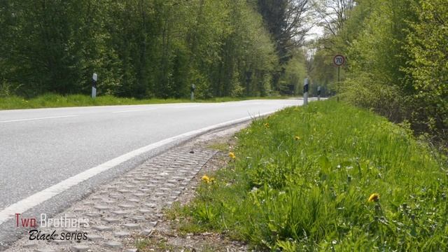 Honda cbr 600 vs. Yamaha R6 | Soundcheck смотреть онлайн