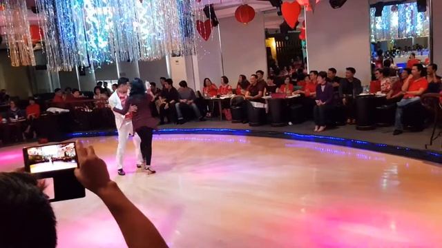 Love me like you do (Meru Damasco and Ella) смотреть онлайн