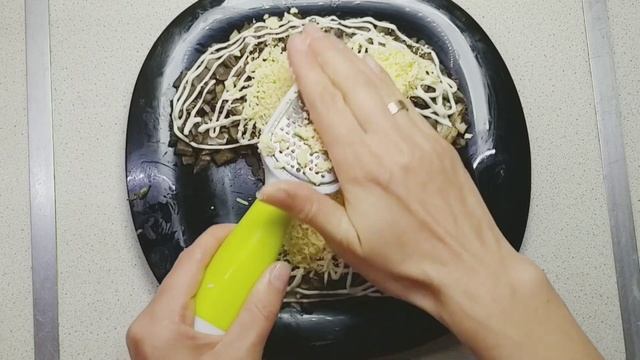 Салат #Осенний гриб очень вкусно и сытно!На любой праздничный стол, Новый год !Рецепт салат Гриб. смотреть онлайн