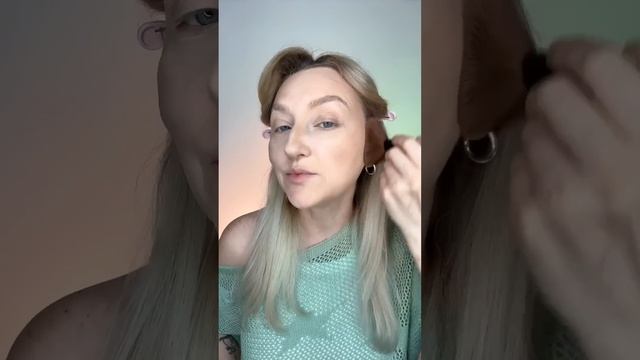 Макияж люксом и массмаркетом. Какая сторона понравилась вам больше? смотреть онлайн
