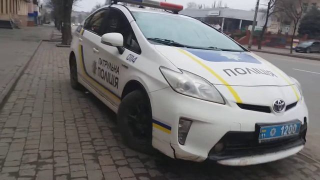 Кривой Рог Полицейская машина Тойота Приус.